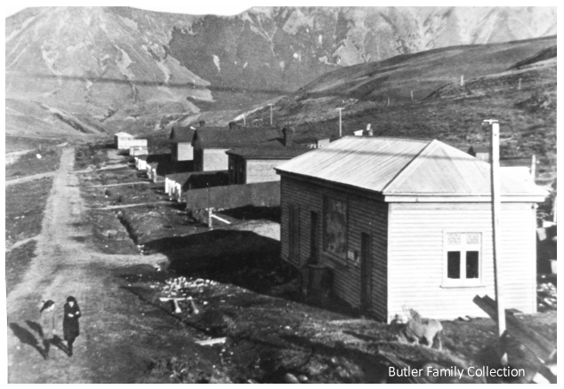 MTC3102 Avoca : Store and Post Office