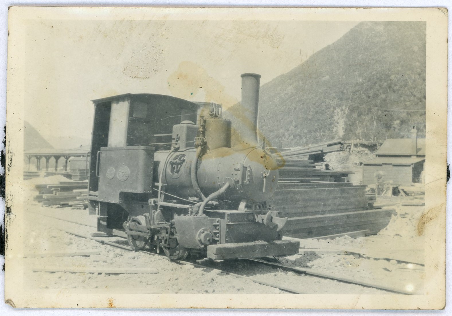 Small locomotive in railway yard