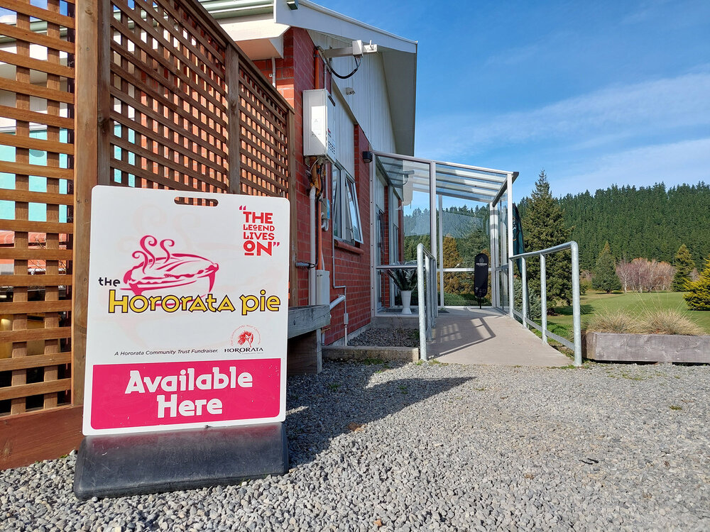 Hororāta Pie signage
