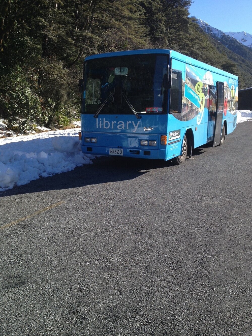 Selwyn District Mobile Library Bus in the snow, 2015