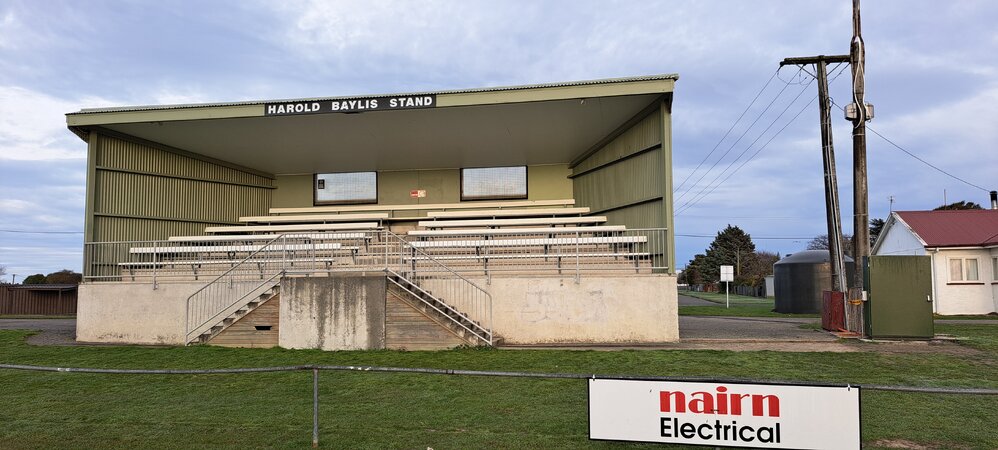 Harold Baylis stand, Leeston Park