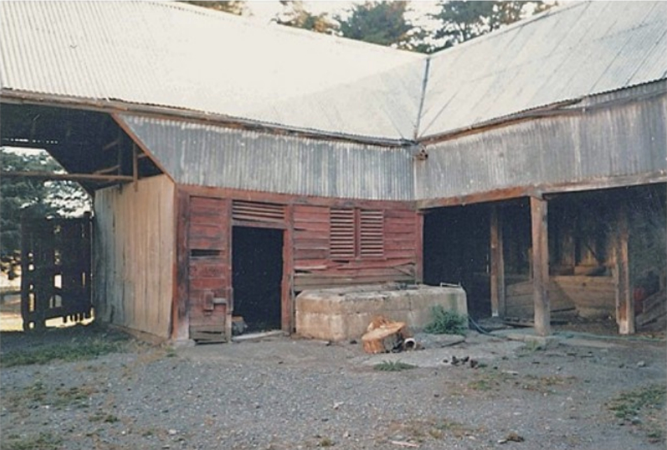 Brucecoe Lodge Stables (former)