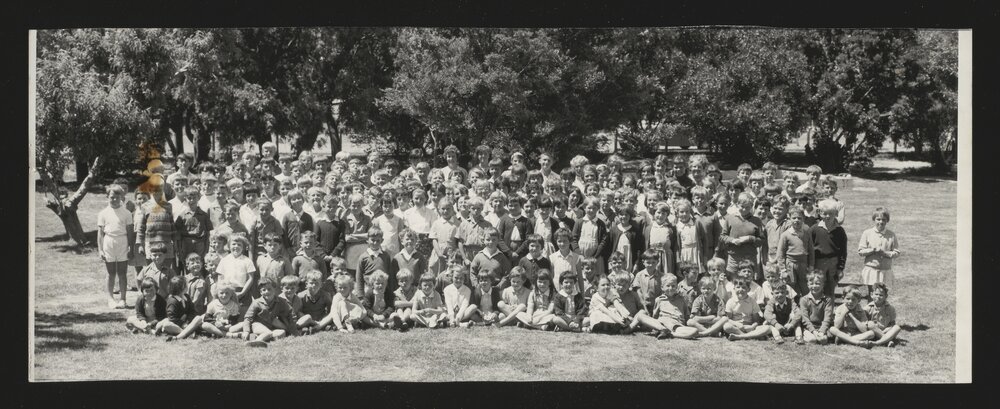 Lincoln Primary School pupils late 1960s