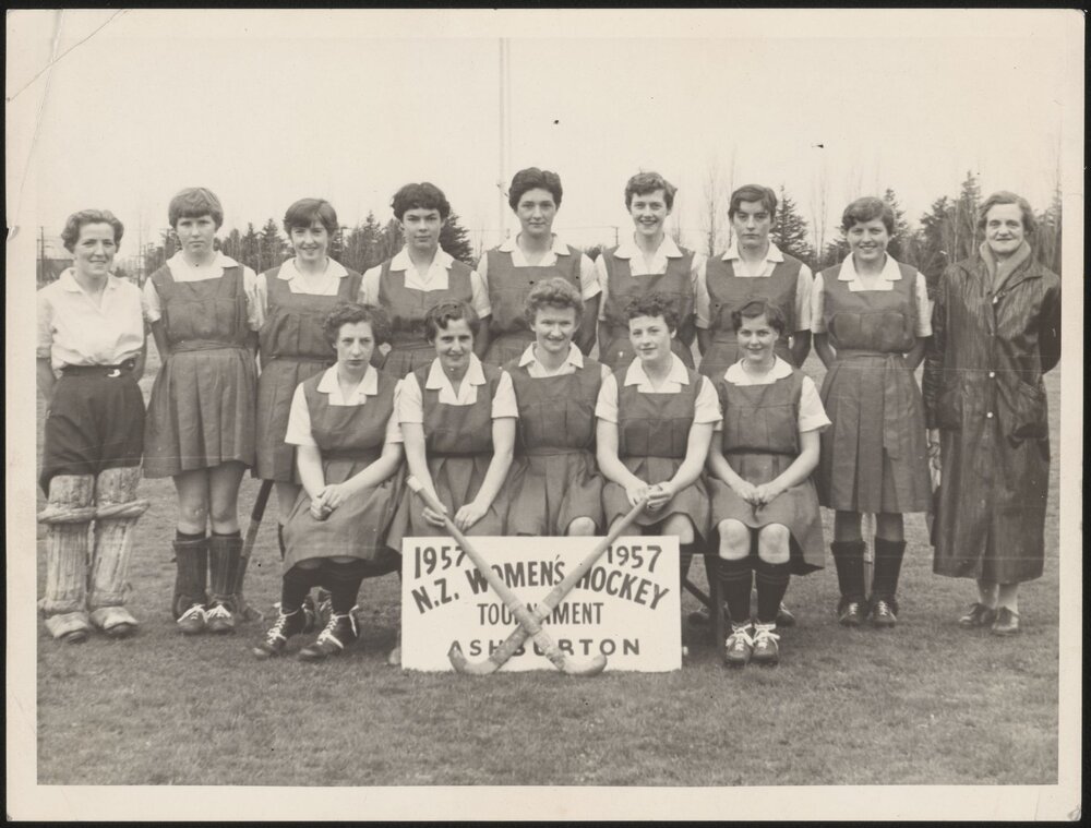 Halkett ladies hockey team