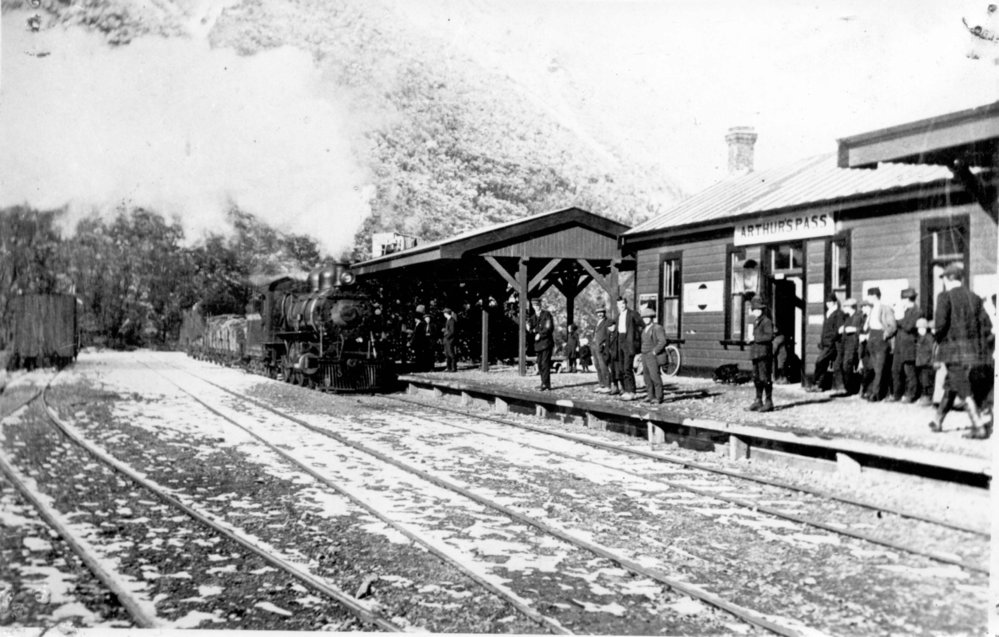 Train arrives at Arthur's Pass Station  