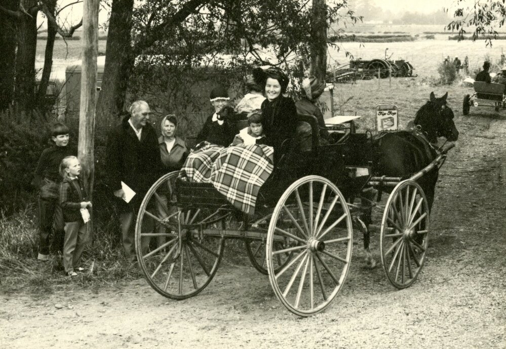 Stagecoach at Courtenay School Centennial