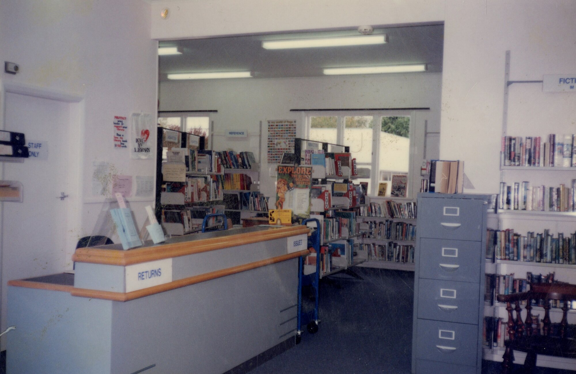 Interior of the old Lincoln Library, 1997