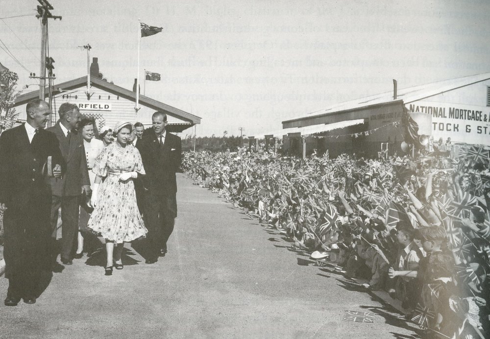 Her Majesty, Queen Elizabeth II in Darfield