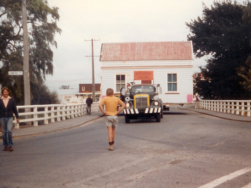 Liffey Cottage Moving From Gerald Street into James Street, Lincoln, February 1977.