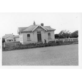 Darfield Courthouse with sign