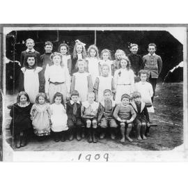 Rolleston School 1909