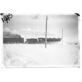 Snow clearing at Aylesbury, 1945