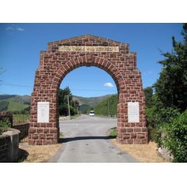 Tai Tapu Memorial Gate