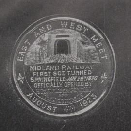 Mr John Hoglund on behalf of the Old Identities, presents a commemorative gold medal to Mr Massey