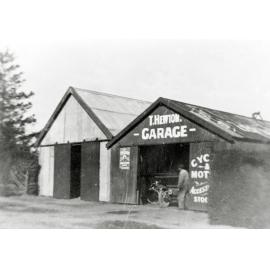 Hewton's Garage, Lincoln, 1922