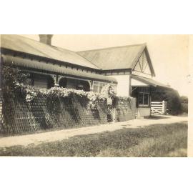 Lincoln Butchery and Residence, Robert Street, 1940s