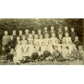 Amy Edith Lowe school photo