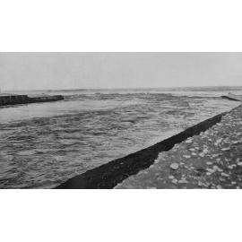 The culvert and outlet at Lake Ellesmere