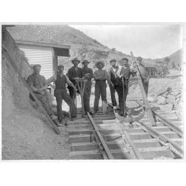 Line laying gang at Broken River