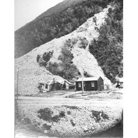 Houses in Otira slip, 1917