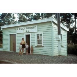 Racecourse Hill Railway Station