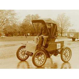 Old car in Leeston procession 