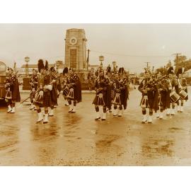 Highland pipe band in Leeston procession 