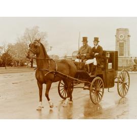 Horse and cart in Leeston Parade 