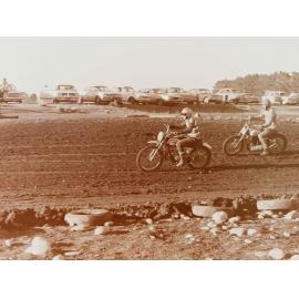 Dirt track motorbike racing