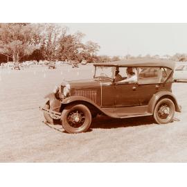 Vintage vehicle parade