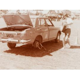 Tyre-changing event, c1971