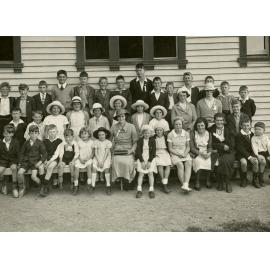 Annat School students