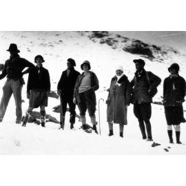 Outdoor enthusiasts at Temple Basin