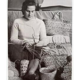 Cath Brown QSO, expert weaver
