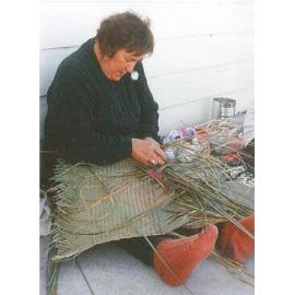 Cath Brown QSO, expert weaver