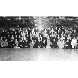 RNZAF Weedons personnel at a Christmas party