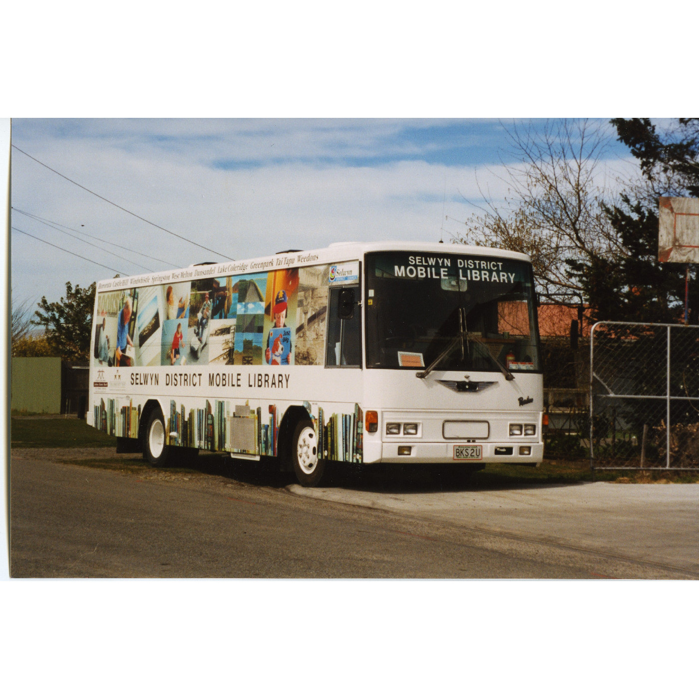BKS2U: Selwyn District mobile library bus