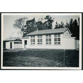 New Courtenay School building, 1956