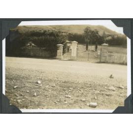 Kurow war memorial gates