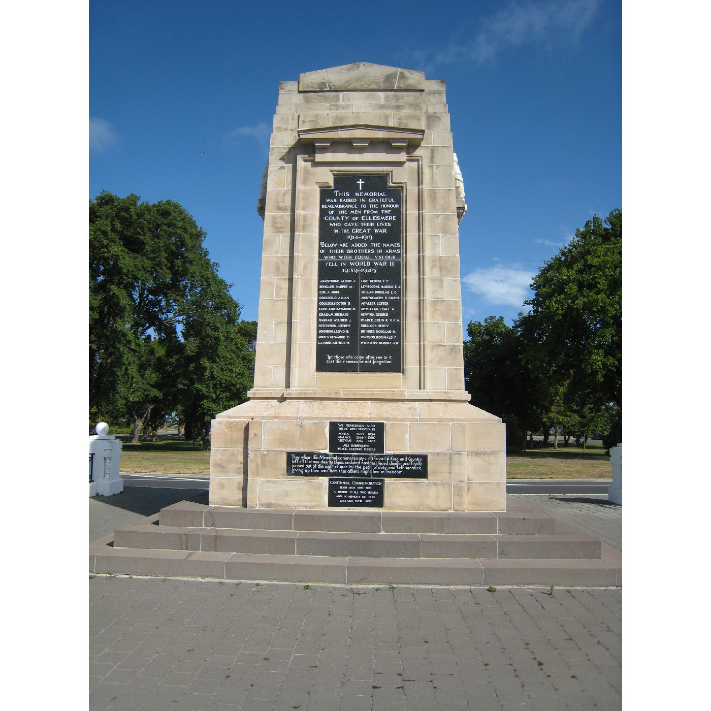 Ellesmere County Monument