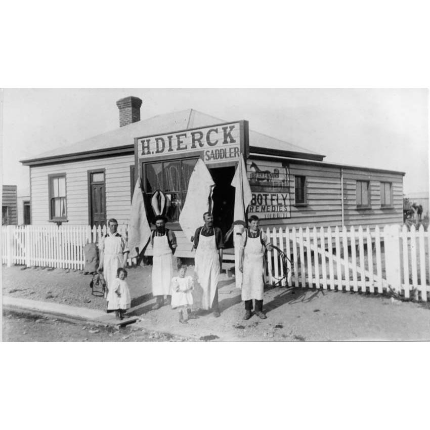 Horse-related businesses in Ellesmere