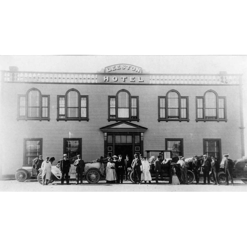Leeston Hotels