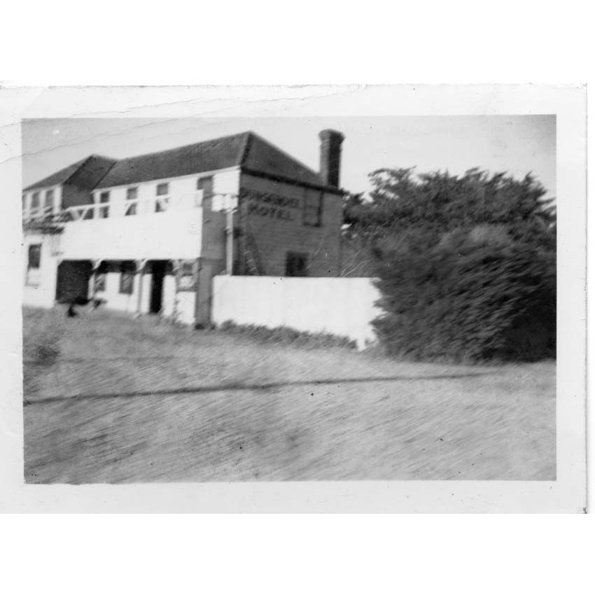 Dunsandel Hotels