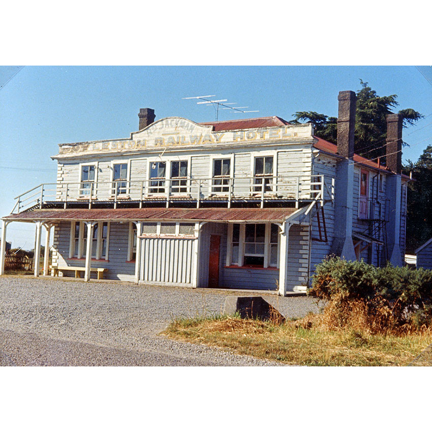 Doyleston Hotel