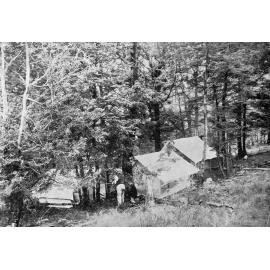 Broken River, a camp nearby