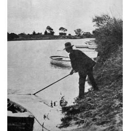 Waikirikiri Selwyn river, fisherman dragging for bully