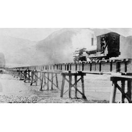 Midland Railway Line, bridge over Waimakariri