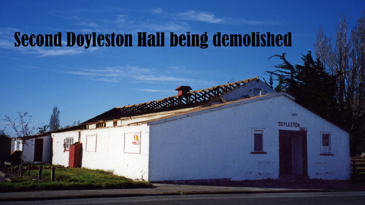 The second Doyleston hall and its people 1939-2001