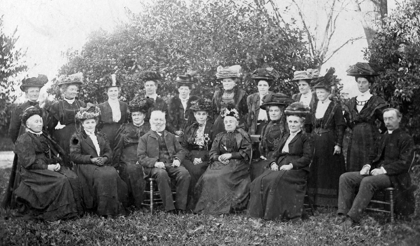 Photo:    
Back row: Mesdames McCleary, Petrie, Brown, Wm McMillan, J. Cunningham jnr., Wm. B. Cunningham, Miss Anne McMillan, Miss Agnes McMillan, Mrs John Boag jnr., Miss Elizabeth Scott.

Seated:   Mesdames D.  Scott, Durward, Suttie, Mr Kneeshaw, Mrs John Boag snr., Mrs Kneeshaw, Mrs John McMillan, Mrs Walker, Rev. P.C. Durward 

Photo courtesy of Donald Lill