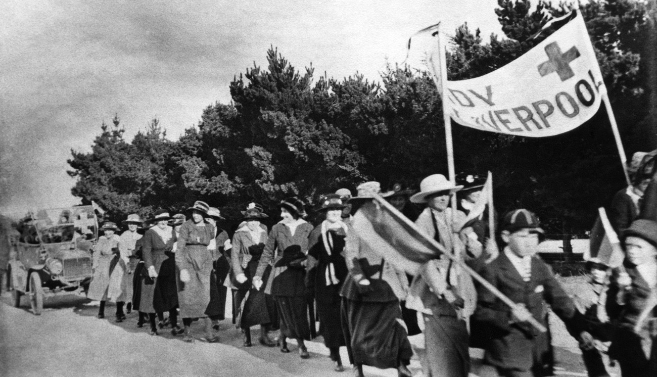 A procession occurred during the Peace Celebrations after WW1.
